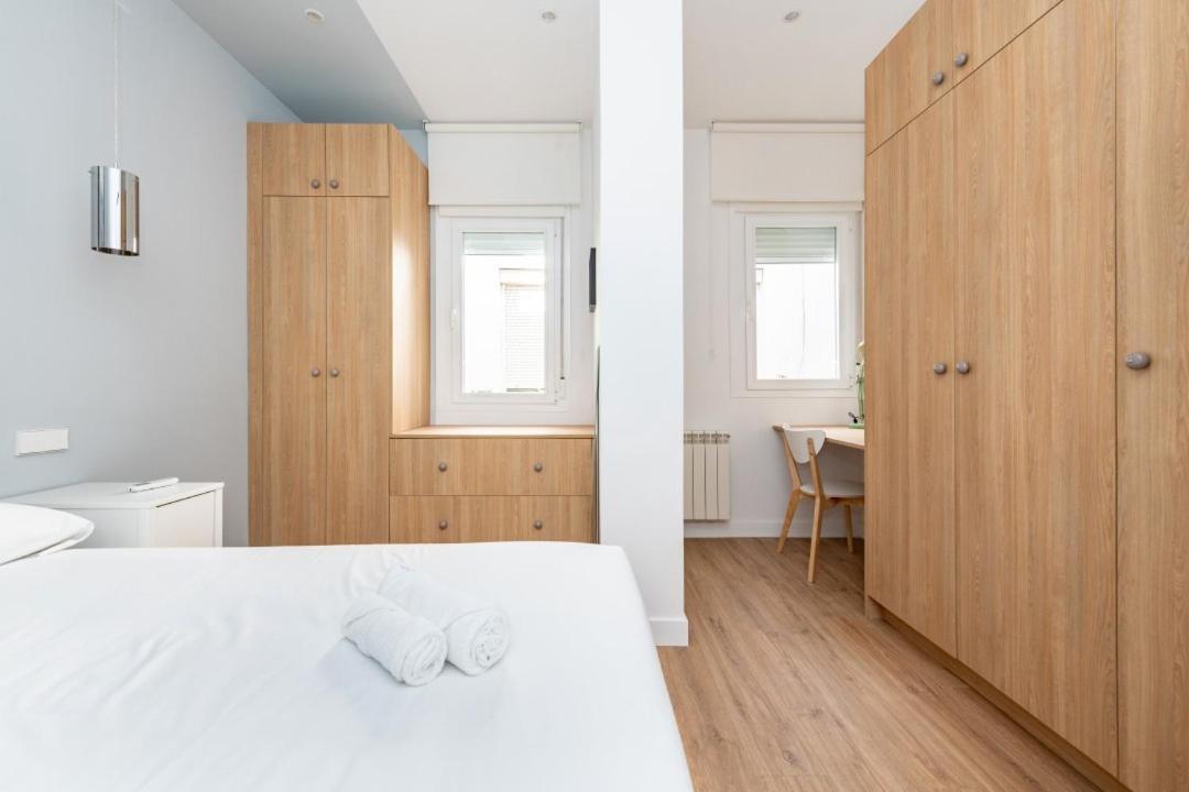 Bright Apartment- 1bd 1bth- Alonso Cano Apartment *
